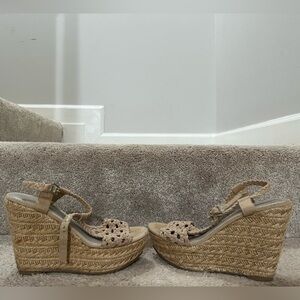 Wicker heel, comfortable, great for summer!